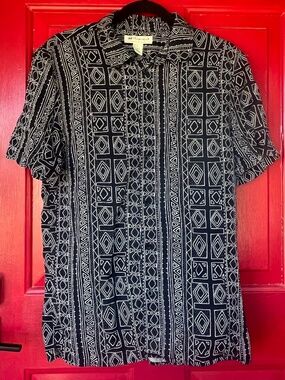 H & M Coachella Men's Small Button Up Short Sleeve Shirt Rave Music Summer